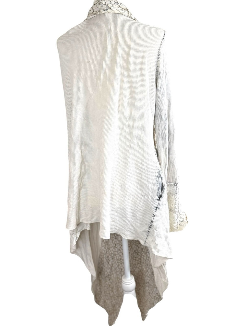 Aratta Ivory and Gray Open-Front Duster - Picture 3 of 7
